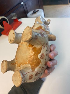 A rare Vietnamese polychrome painted stoneware elephant shaped jug, Lê dynasty, 16th C. — photo 6