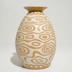 A rare white slip glazed stoneware vase, Charles Catteau for Boch Frères Keramis, ca. 1923 — photo 4