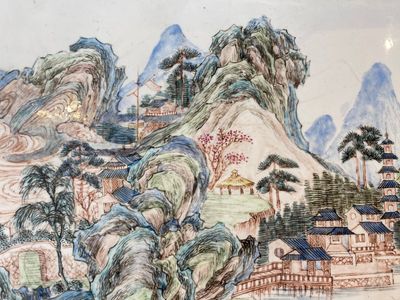 A rectangular Chinese Canton enamel 'mountain landscape' tray, Yongzheng — 照片 3