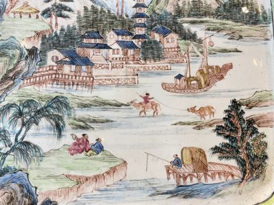 A rectangular Chinese Canton enamel 'mountain landscape' tray, Yongzheng — 照片 5