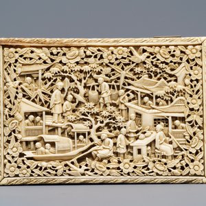 A rectangular Chinese carved ivory casket, Canton, 19th C. — photo 8