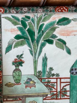 A rectangular Chinese famille verte plaque in a wooden faux bamboo frame, Kangxi — photo 4