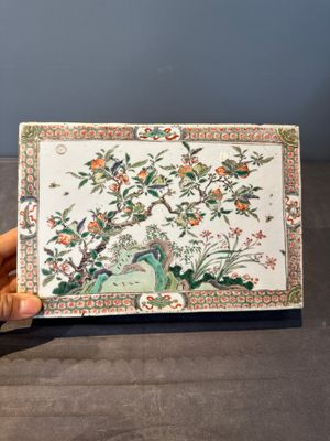A rectangular Chinese famille verte tile with two-sided design, Kangxi — 照片 14
