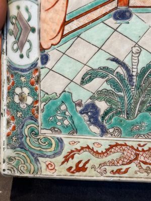 A rectangular Chinese famille verte tile with two-sided design, Kangxi — 照片 6