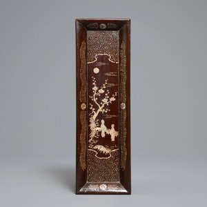 A rectangular Chinese mother-of-pearl-inlaid lacquered wooden tray, 17/18th C. — photo 1