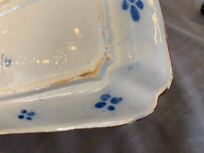 A rectangular Dutch Delft blue and white herring dish, 18th C. — photo 7