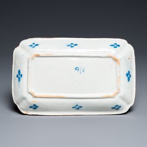 A rectangular Dutch Delft blue and white herring dish, 18th C. — photo 2