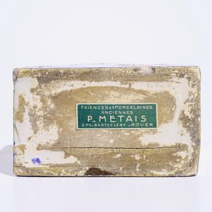 A rectangular Dutch Delft cashmire palette tea caddy with pewter lid, ca. 1700 — photo 7