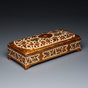 A rectangular lacquered wood writing box, Kashmir, India, 19th C. — 照片 2