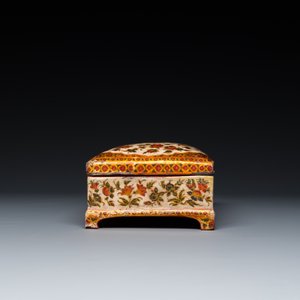 A rectangular lacquered wood writing box, Kashmir, India, 19th C. — 照片 5