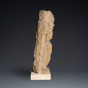 A red sandstone stele of the standing Jain Thirtankara Parshvanatha, India, Pala period, 11th C. — 照片 3