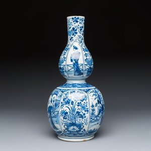 A refined blue and white Dutch Delft double gourd chinoiserie vase with long Eliza — photo 2