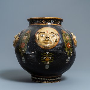 A relief-decorated papier-mâché vase with four faces, Kashmir, India, 19th C. — photo 3
