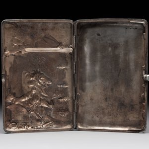 A relief-decorated silver 'Saint George and the Dragon' cigarette case, Russia, 20th C. — 照片 4