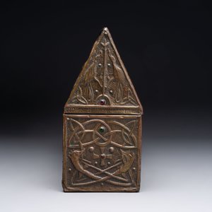 A repoussé copper and cabochon-mounted casket, attributed to Alfred Daguet, France, ca. 1900 — 照片 4