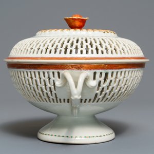 A reticulated Chinese export chestnut bowl and cover, Qianlong — 照片 5