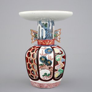Un vase ajour en porcelaine de Japon, Arita, 18ème — photo 1
