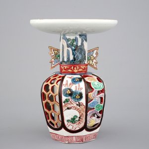 Un vase ajour en porcelaine de Japon, Arita, 18ème — photo 3