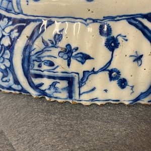 A ribbed Dutch Delft blue and white chinoiserie brush back, 18th C. — 照片 8