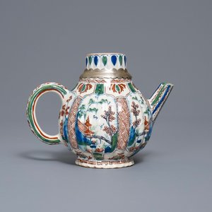 A ribbed Dutch Delft cashmere palette teapot, 17/18th C. — photo 2