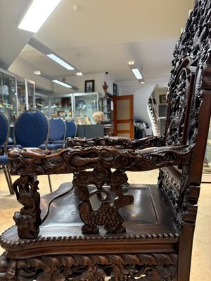 A richly carved Chinese hongmu 'dragon' armchair, Canton, 19th C. — 照片 14