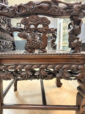 A richly carved Chinese hongmu 'dragon' armchair, Canton, 19th C. — 照片 7