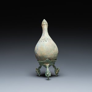 A ritual Khmer bronze conch shell, Cambodia, probably Angkor period, 12th C. — foto 4