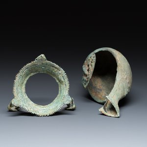 A ritual Khmer bronze conch shell, Cambodia, probably Angkor period, 12th C. — foto 6