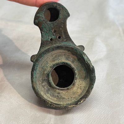 A Roman bronze oil lamp — photo 5