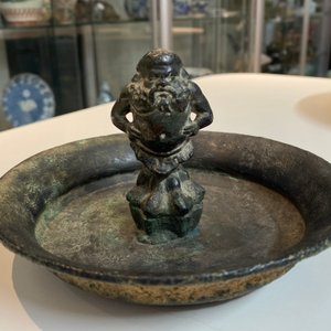 A Roman bronze 'satyr' bowl, probably 3rd/6th C. — photo 8