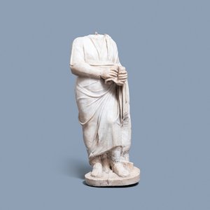 A Roman marble statue of a philosopher holding a parchment roll, ca. 2nd C. — 照片 1