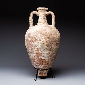 A Roman oil amphora, Southern Spain, 2nd/3rd C. — photo 3
