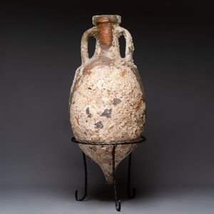 A Roman salt fish amphora and cover, Spain, 2nd/3rd C. — photo 3