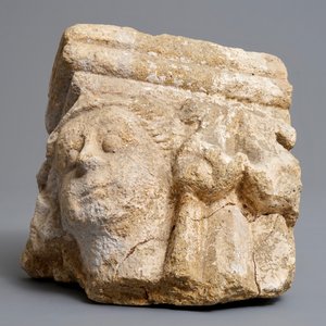 A Romanesque sandstone corner fragment of a pillar, 12/13th C. — photo 2
