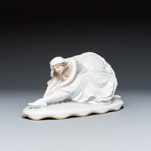 A Rosenthal porcelain figure of Anna Pavlova as 'The Dying Swan' by Constantin Holzer-Defanti — photo 1
