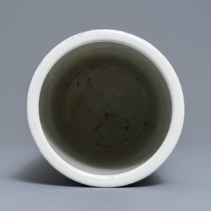 A round Chinese qianjiang cai hat stand, signed Wang Youtang, 19/20th C. — 照片 5