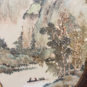 A round Chinese qianjiang cai 'landscape' plaque, signed Wang Shao Wei, 19th C. — 照片 14