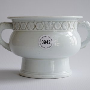 A round Dehua blanc de Chine censer with moulded and underglaze decoration, Kangxi — 照片 5
