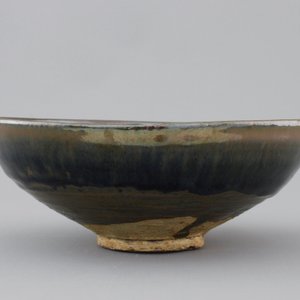 A russet-splashed black-glazed bowl, presumably Song Dynasty — photo 4
