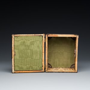 A Russian Kholmogory reticulated walrus bone casket with brass mounts, 17th C. — 照片 11