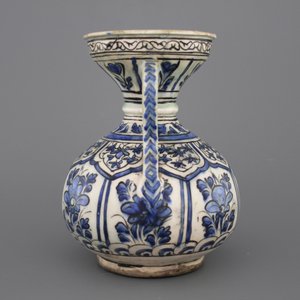 A Safavid blue and white jug in Chinese Ming style, Iran, 17th C. — 照片 2