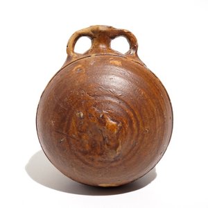 A salt glazed stoneware pilgrim's flask, Siegburg, Germany, 15th C. — 照片 1