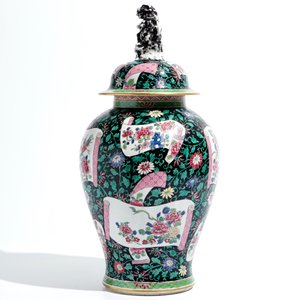 A Samson famille rose baluster vase and cover, Paris, 19th C. — 照片 4
