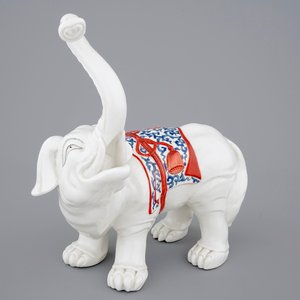 A Samson porcelain Kakiemon style elephant, Paris, 19th C. — 照片 1