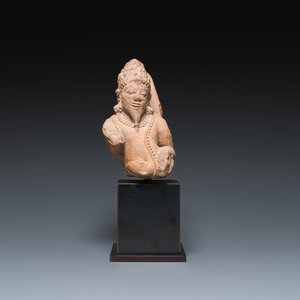 A sandstone Rishi sculpture, Madhya Pradesh, India, Candella period, 11/12th C. — photo 1