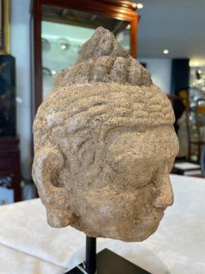 A sandstone torso and a Buddha head, Cambodia, late Khmer period, 13/14th C. — photo 10