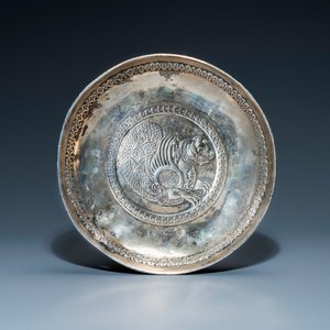 A Sassanian silver 'simurgh' dish, Persia, 6/8th C. — photo 1