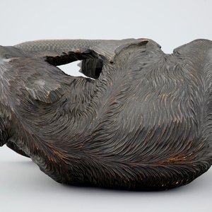 A sculpted and patinated wooden bear, Aino people, Japan, early 20th C. — photo 6