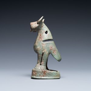 A Seljuk bronze model of a cat, Iran, 12/14th C. — photo 5