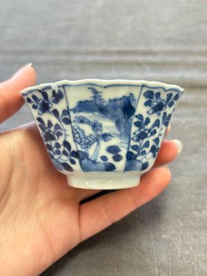 A set of 11 Chinese blue and white cups and saucers with riverscape design, Kangxi — photo 29